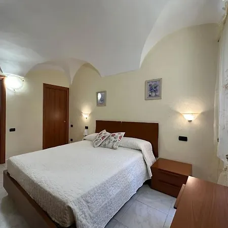 Trilocale 4 Posti Letto Nel Cuore Storico Di - Wh - Διαμέρισμα Σαν Ρέμο